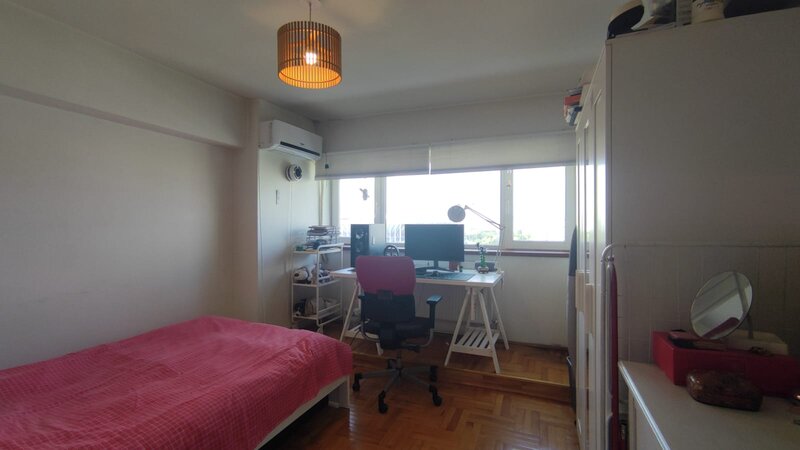 Basarabia - Stadionul National Vanzare 4 camere decomandat